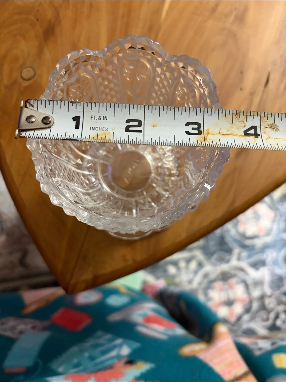 Avon Daisy and Diamond Glass Compote vintage collectable excellent condition